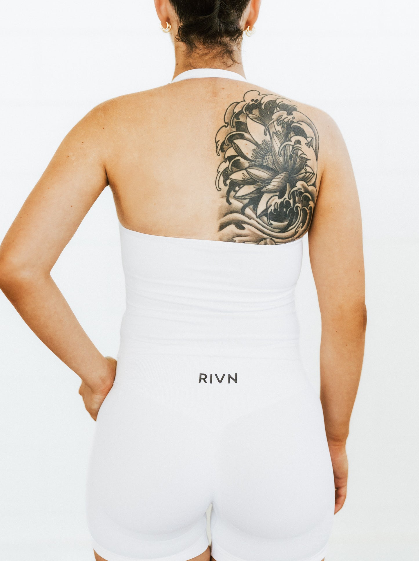 WHITE DYNAMIC SCULPT TANK