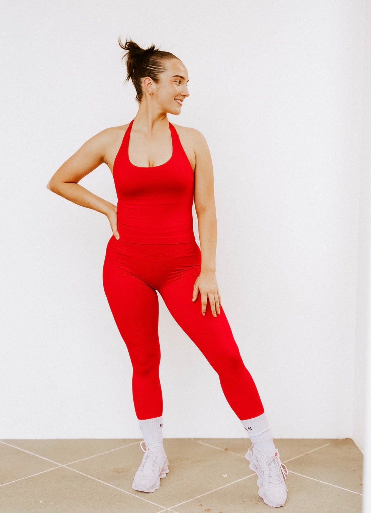 CHERRY RED SCRUNCH LEGGINGS