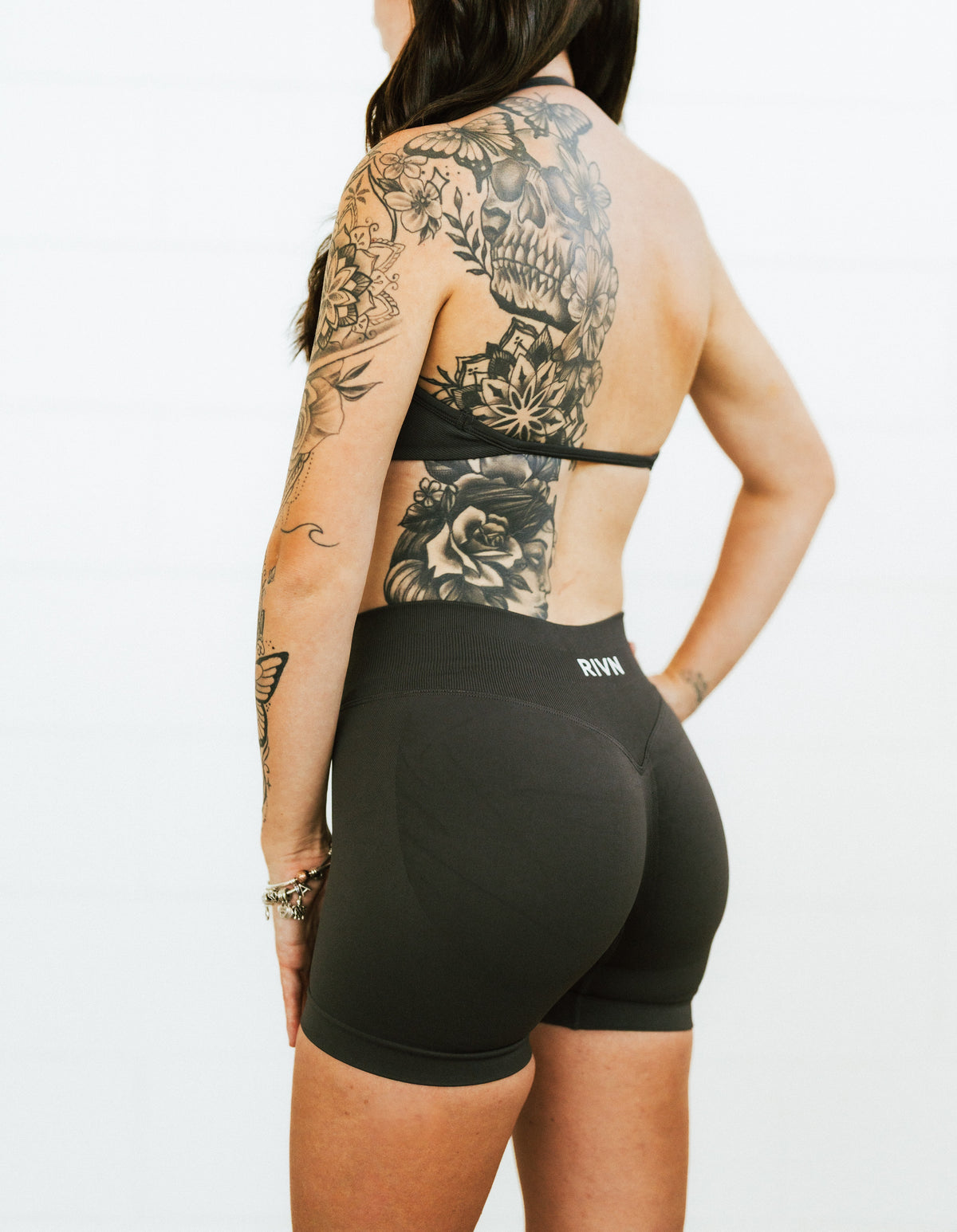 DEEP GREY SCRUNCH SHORTS