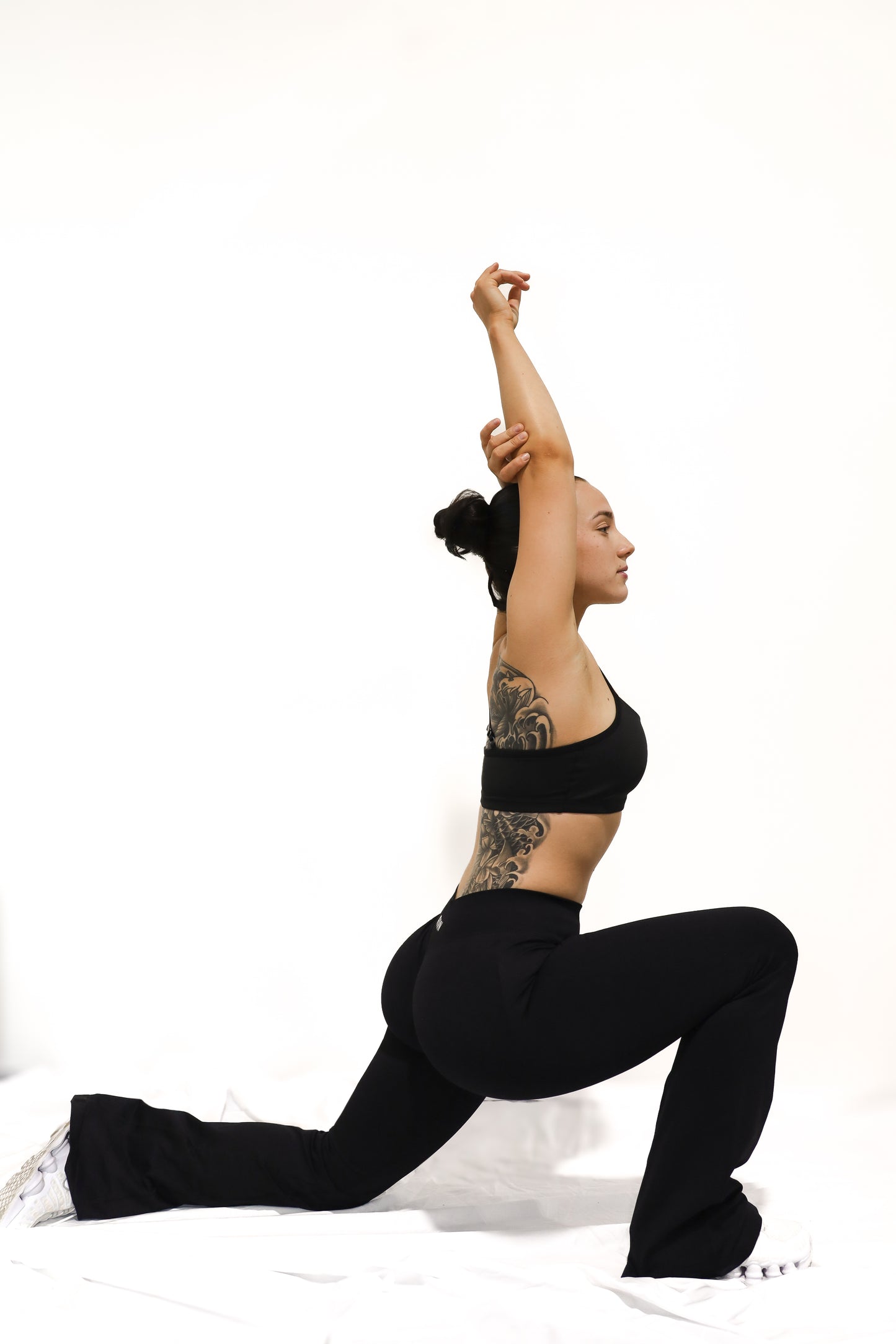 BLACK IMPACT SCRUNCH FLARES