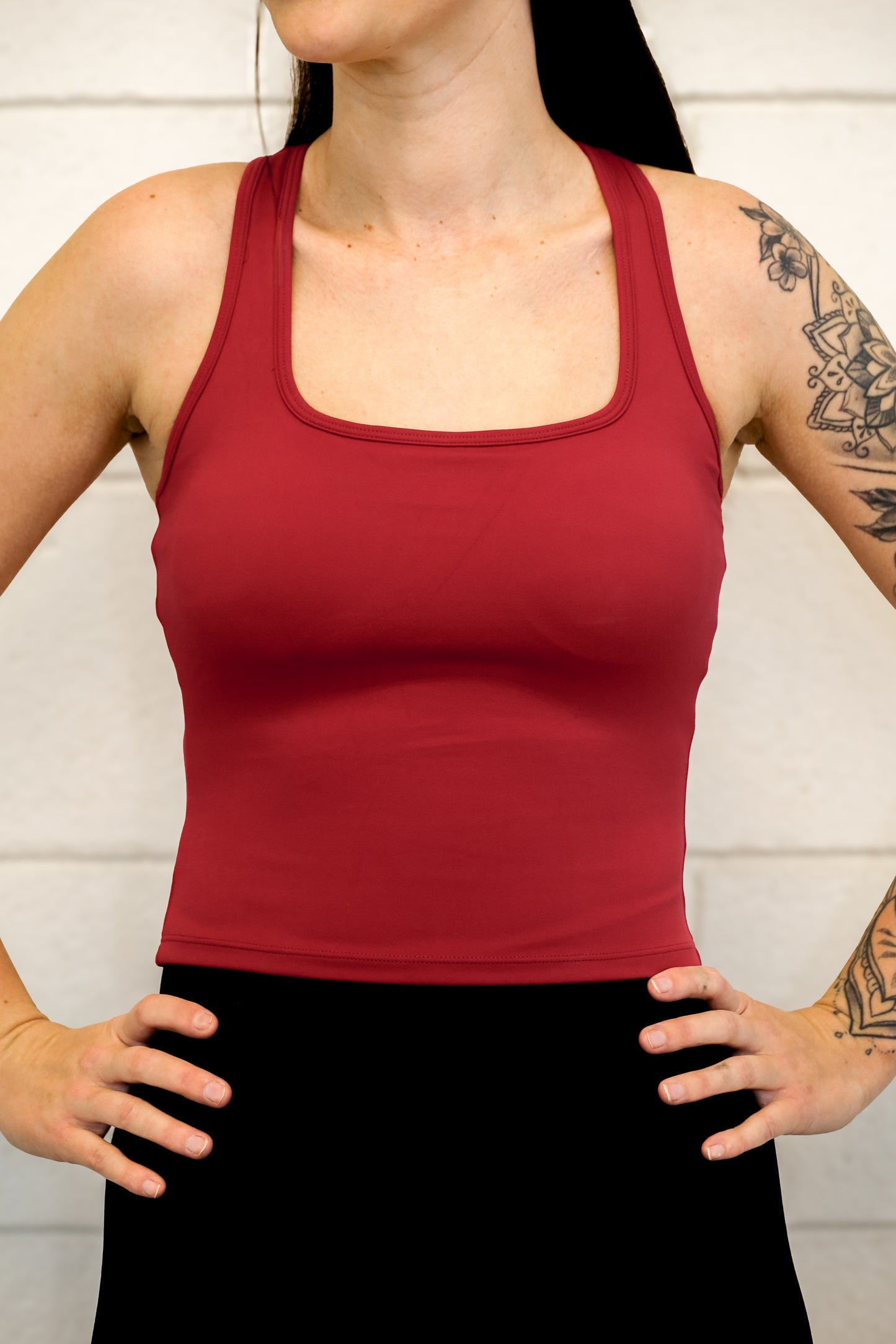 RED PERFORMANCE TANK
