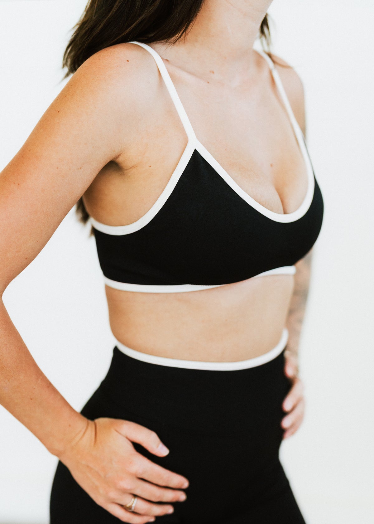 BLACK TWO TONE BRA