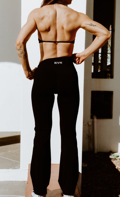 BLACK POCKET FLARES