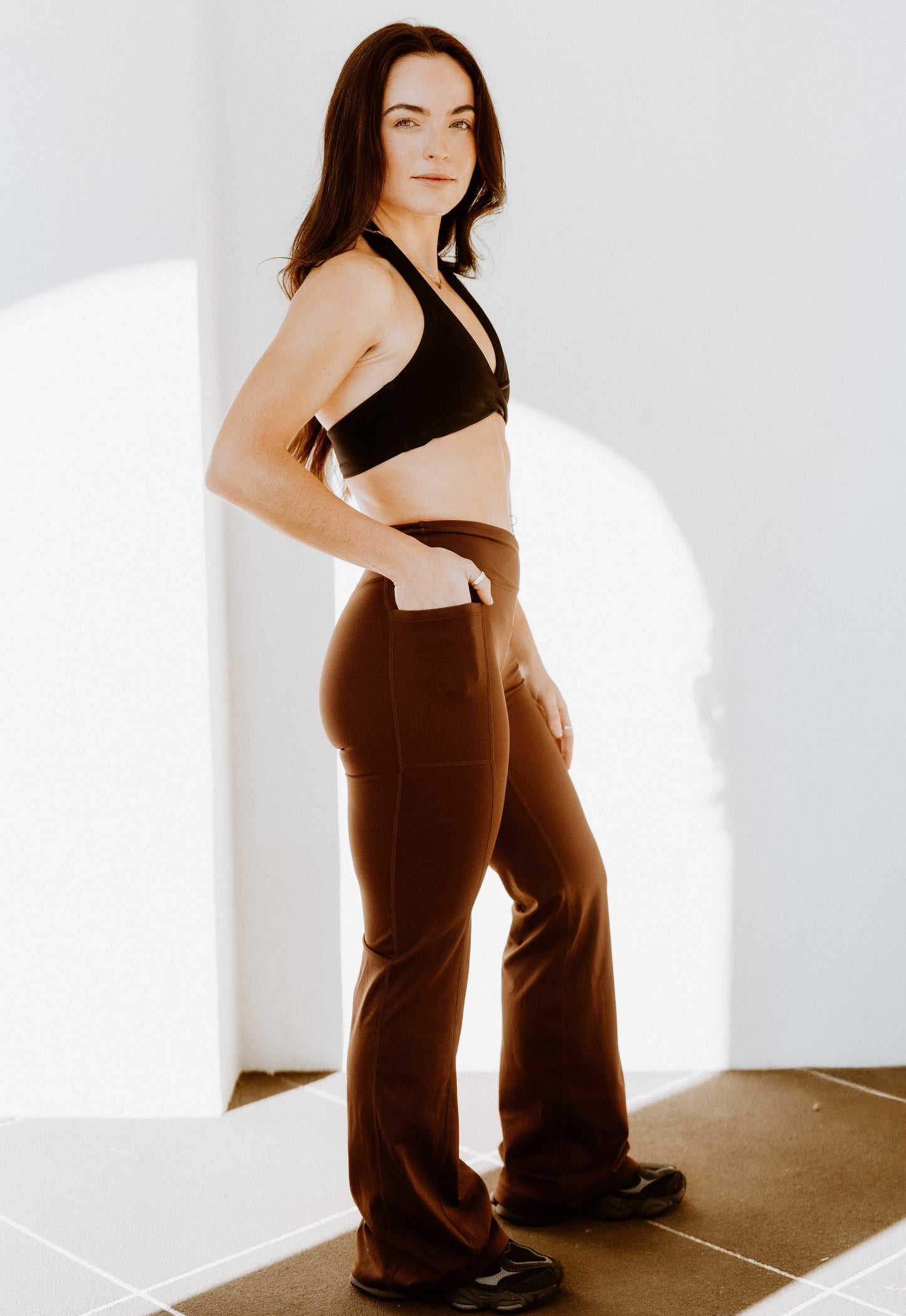 BROWN POCKET FLARES