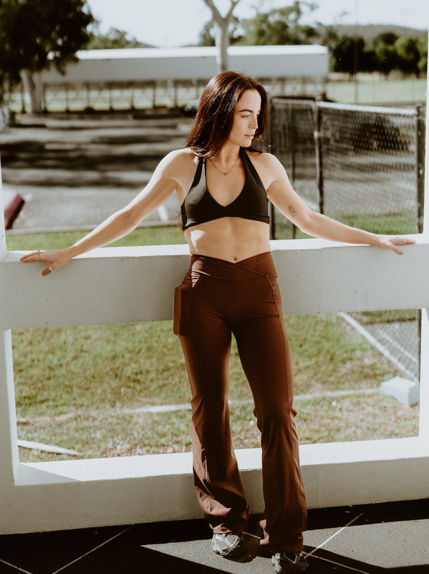 BROWN POCKET FLARES