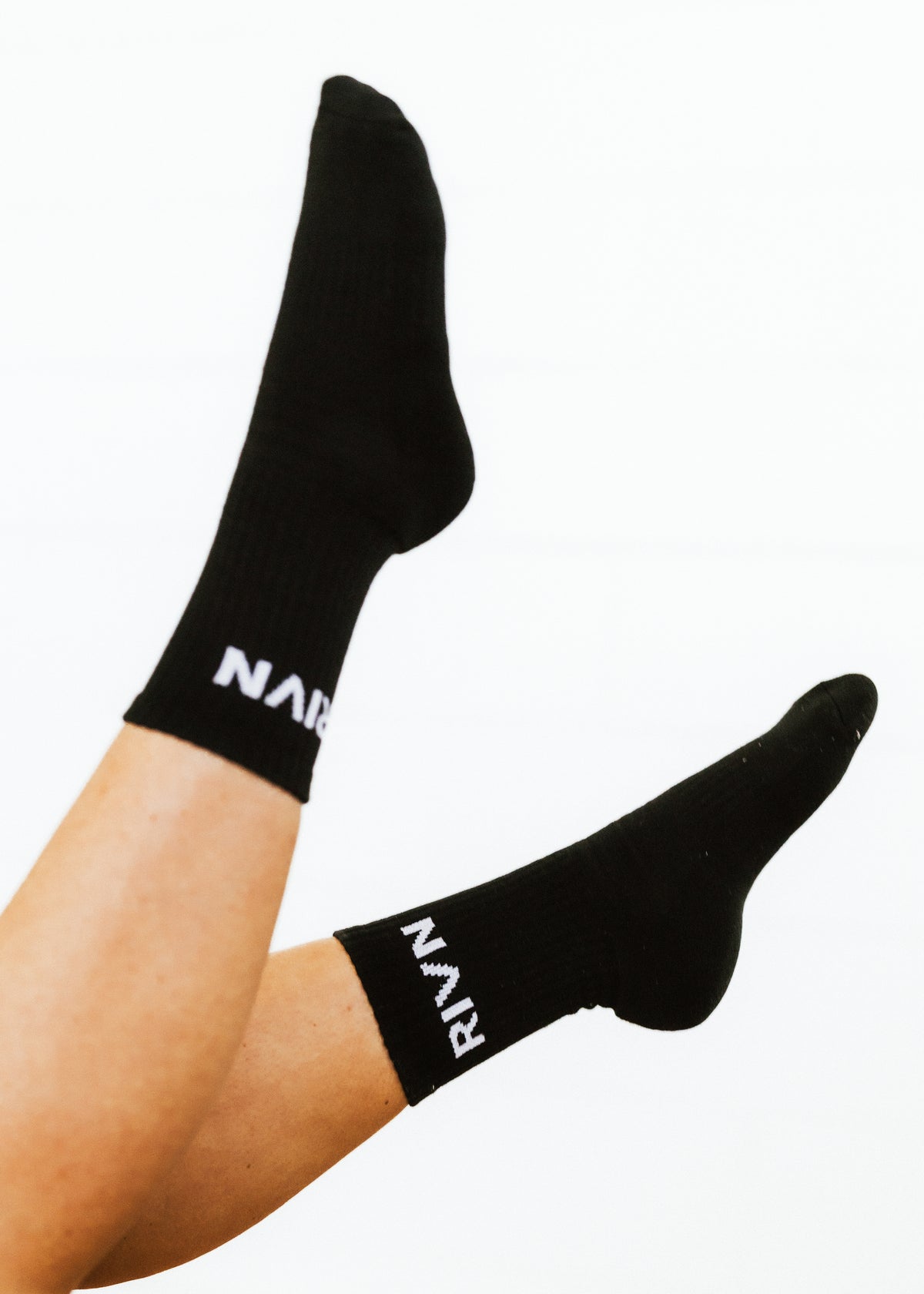 BLACK COTTON RIVN SOCKS
