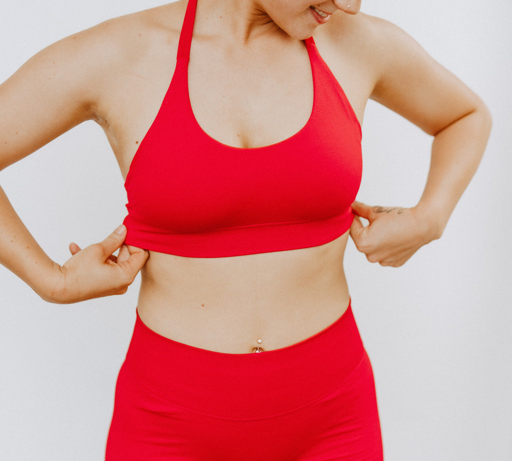 CHERRY RED BACKLESS CROP