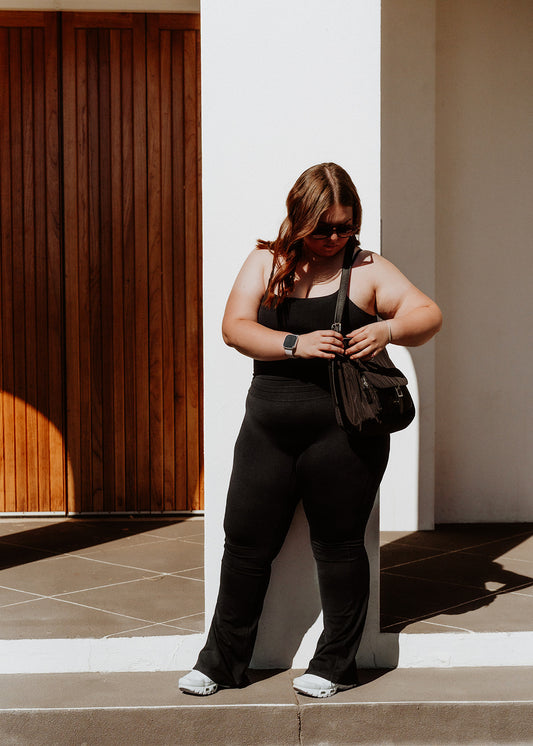 ESSENTIAL BLACK FLARES
