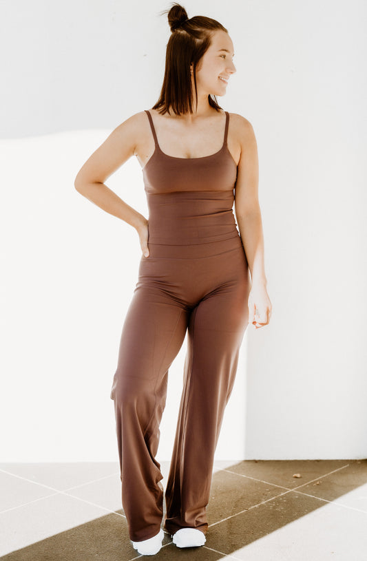 ESSENTIAL BROWN WIDE LEGS
