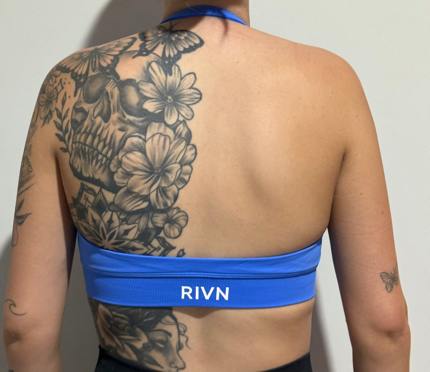 OCEAN BLUE BACKLESS CROP